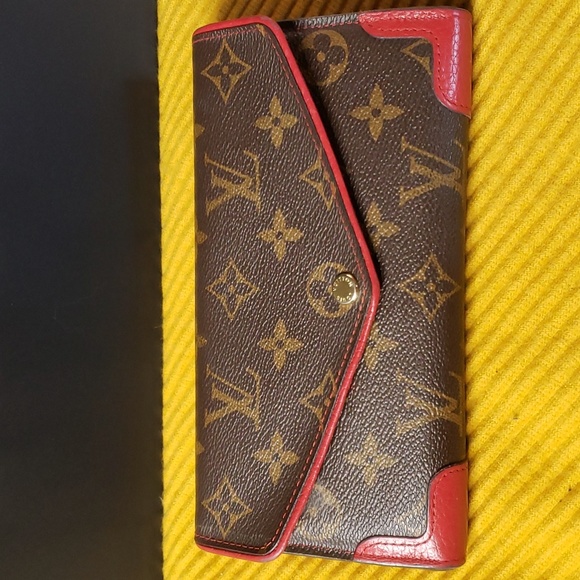 Louis Vuitton Handbags - Sold! Louis Vuitton Sarah Wallet